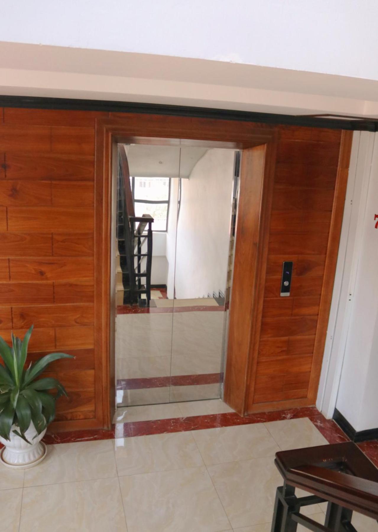 Vang Vieng Consiana Hotel Exterior photo
