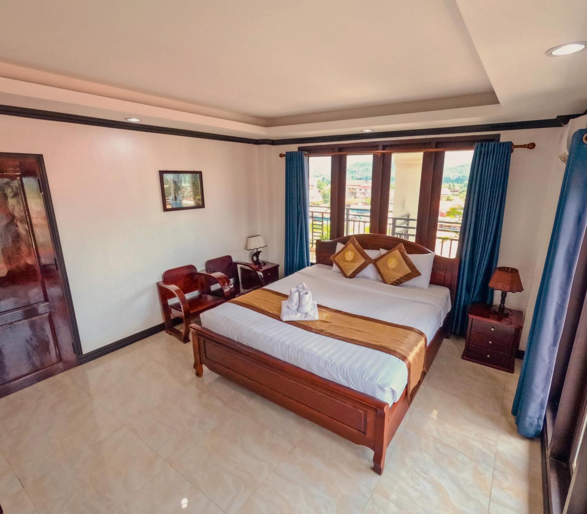 Vang Vieng Consiana Hotel Exterior photo